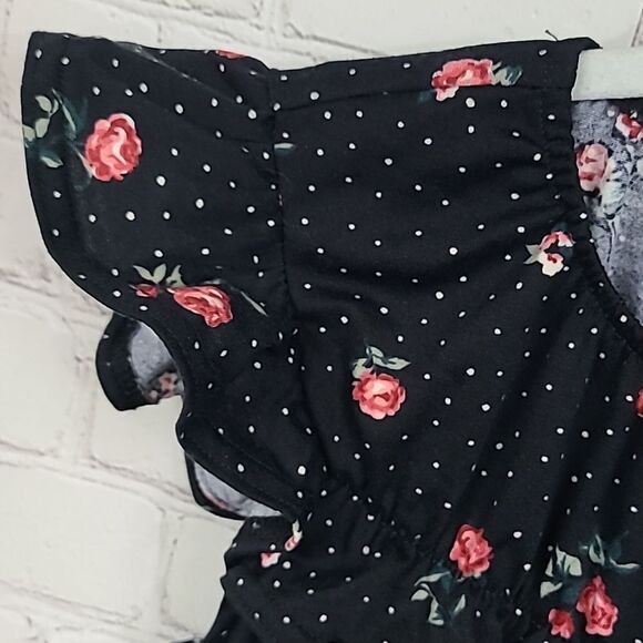 LuLaRoe Stasha Ruffle Top XS 0/2 Black Rose Floral Polka Dot Printed Knit Tee - Picture 5 of 11